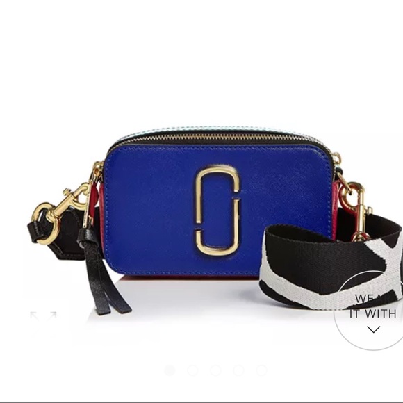 Marc Jacobs Handbags - MARC JACOB Snapshot Leather Crossbody